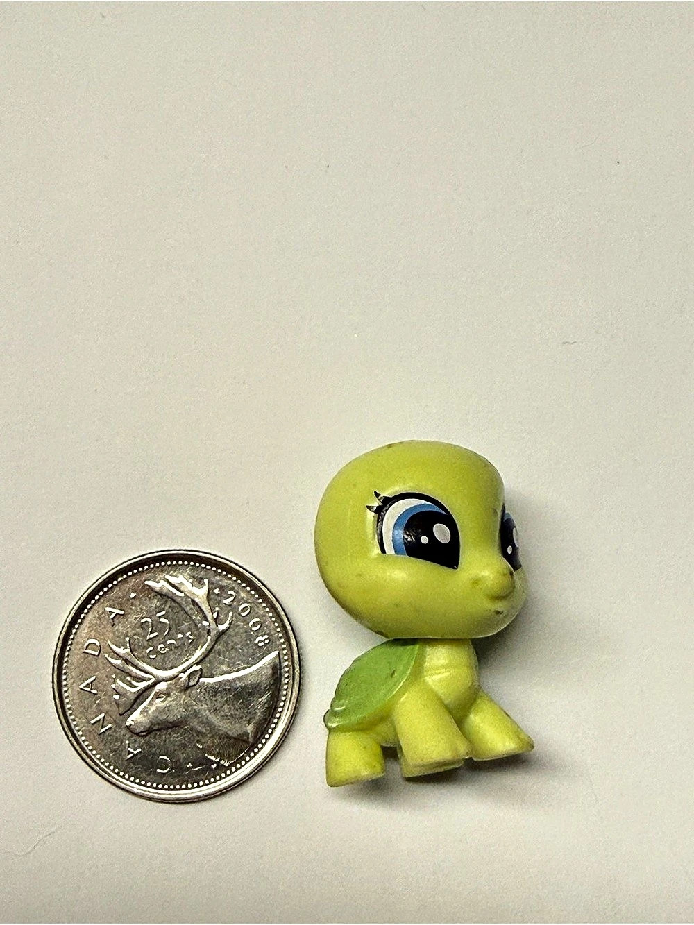 Hasbro Littlest Pet Shop Turtle Mini Green Figure